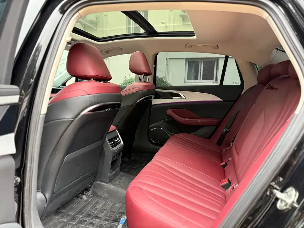 Hongqi H5 2025 из CN, фото 5