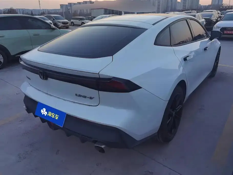 Changan UNI-V 2022 из CN, фото 4