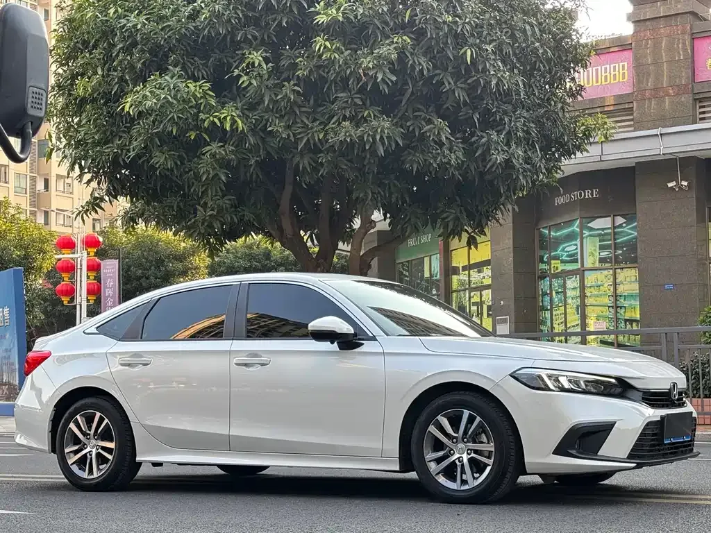 Honda Civic — фото 10