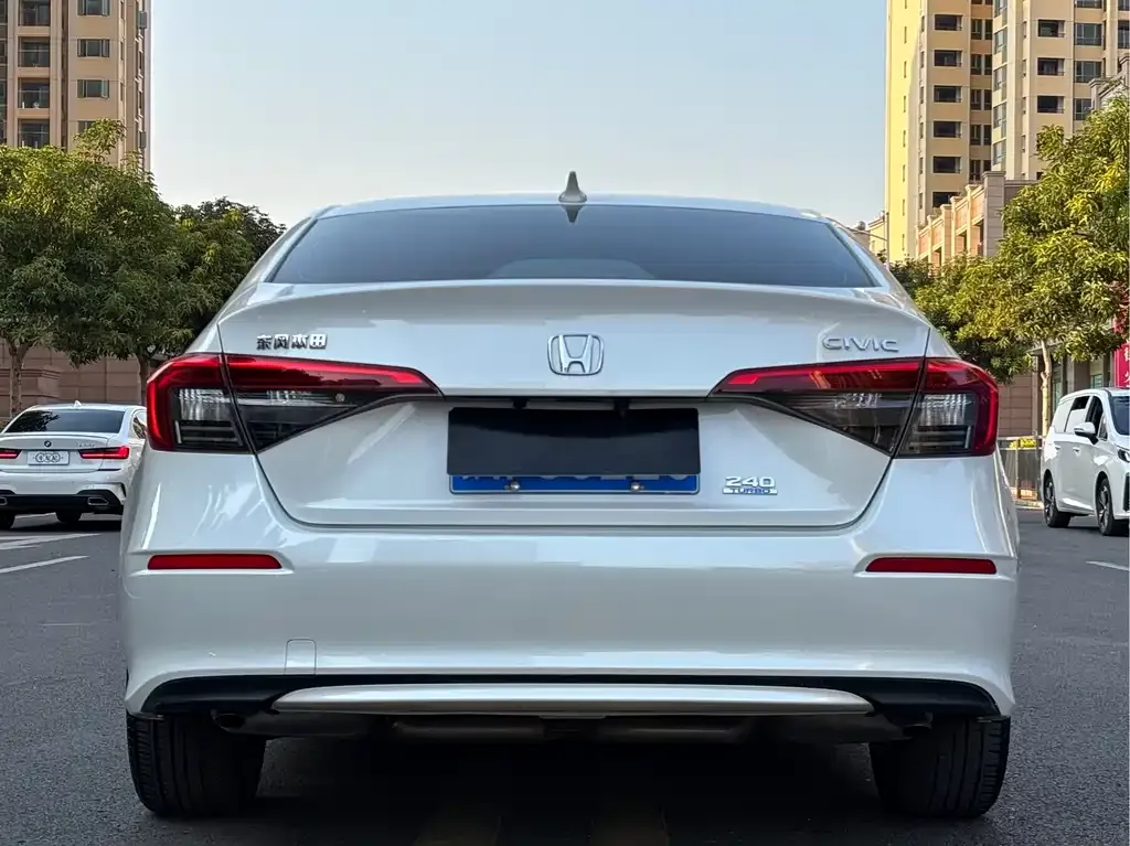 Honda Civic — фото 2
