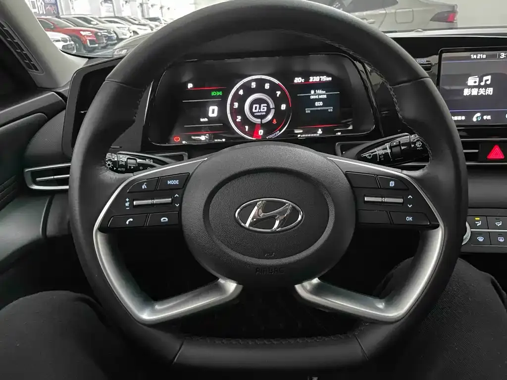 Hyundai Elantra 2022 из CN, фото 8