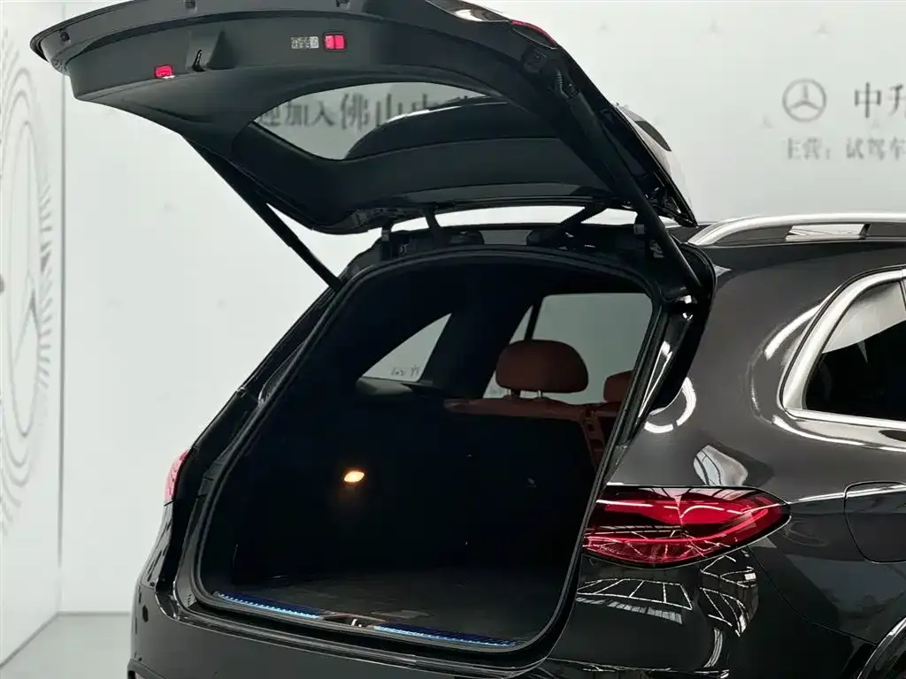 Mercedes-Benz GLC 2024 из CN, фото 7