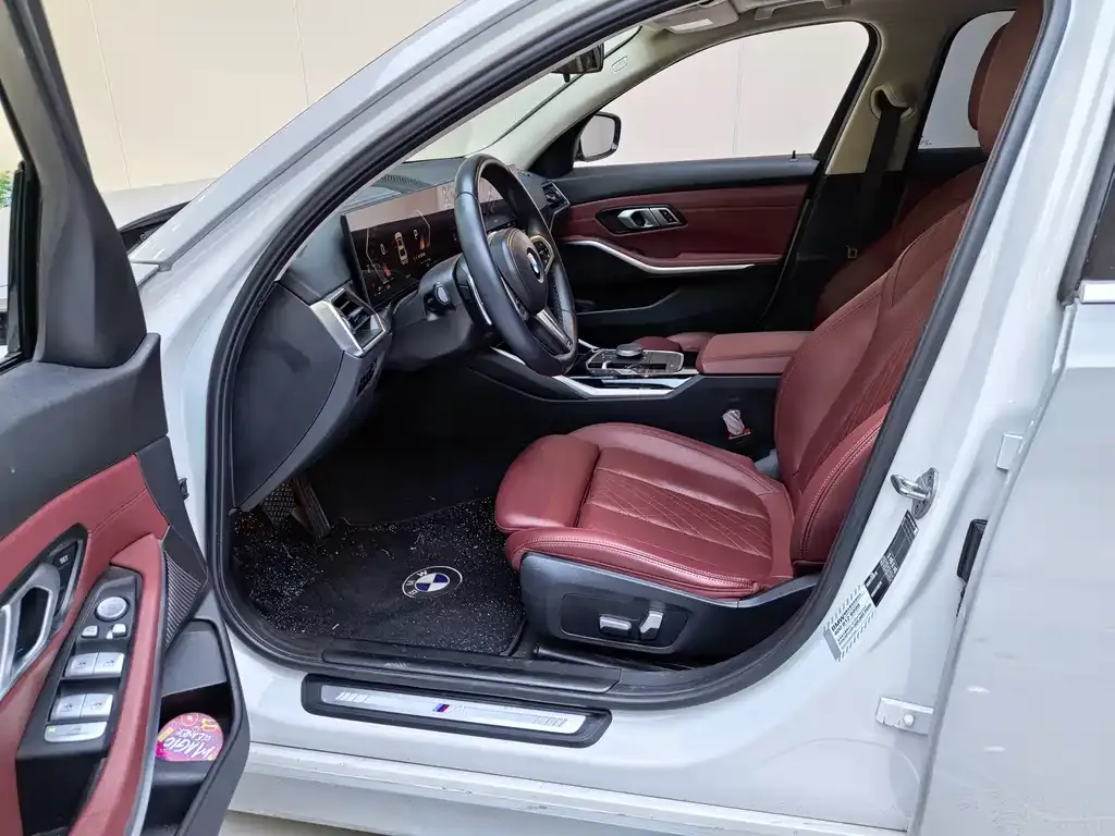 BMW 3 Series 2023 из CN, фото 5