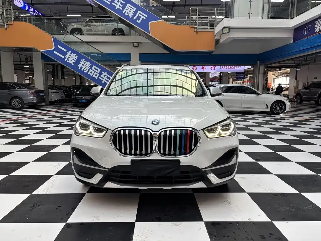 BMW X1 — фото 2