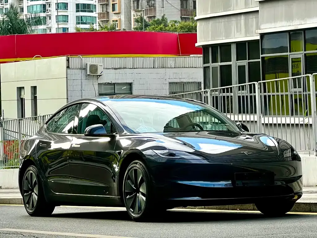 Tesla Model 3 2024 из CN, фото 5