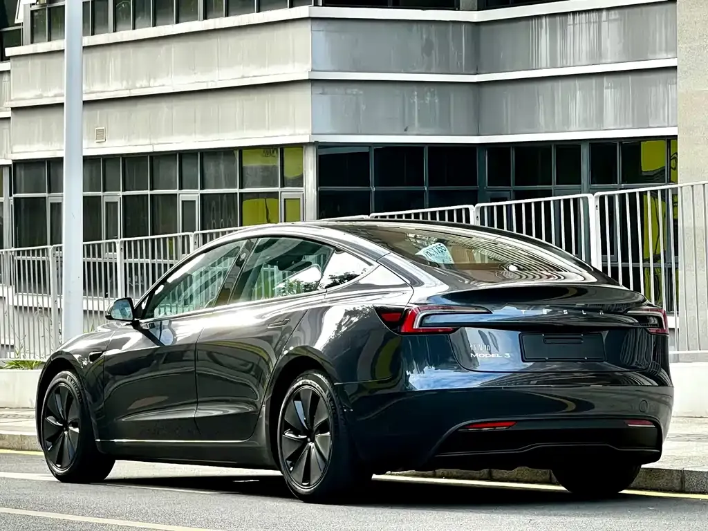 Tesla Model 3 2024 из CN, фото 7
