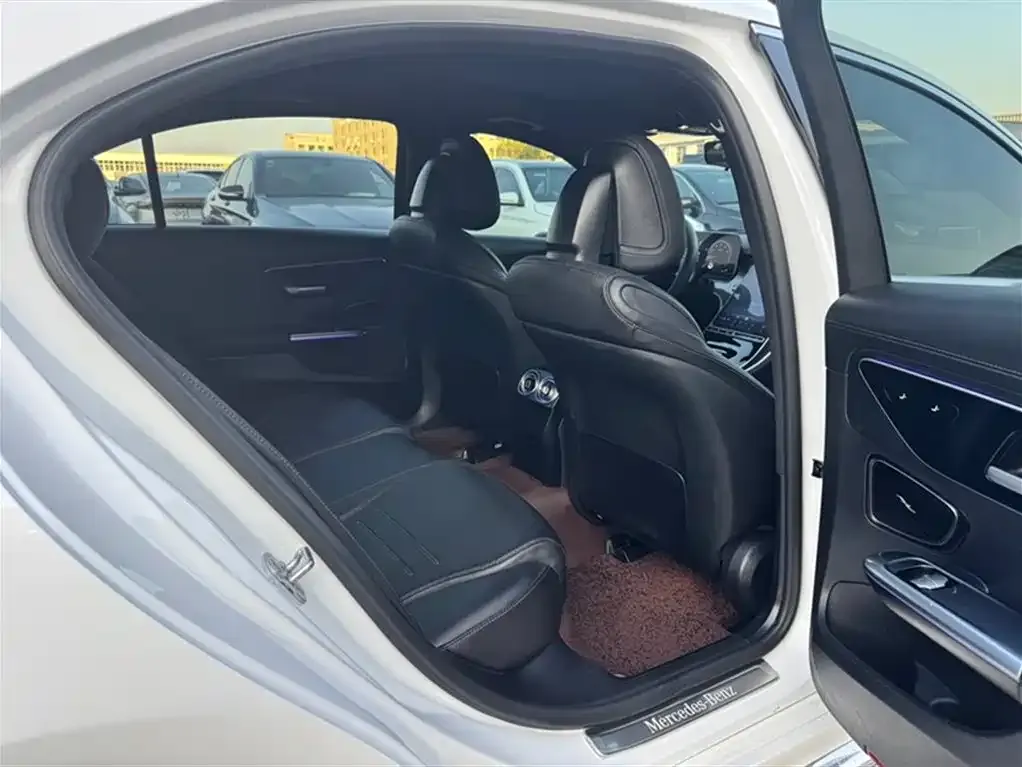 Mercedes-Benz C-Class 2024 из CN, фото 10