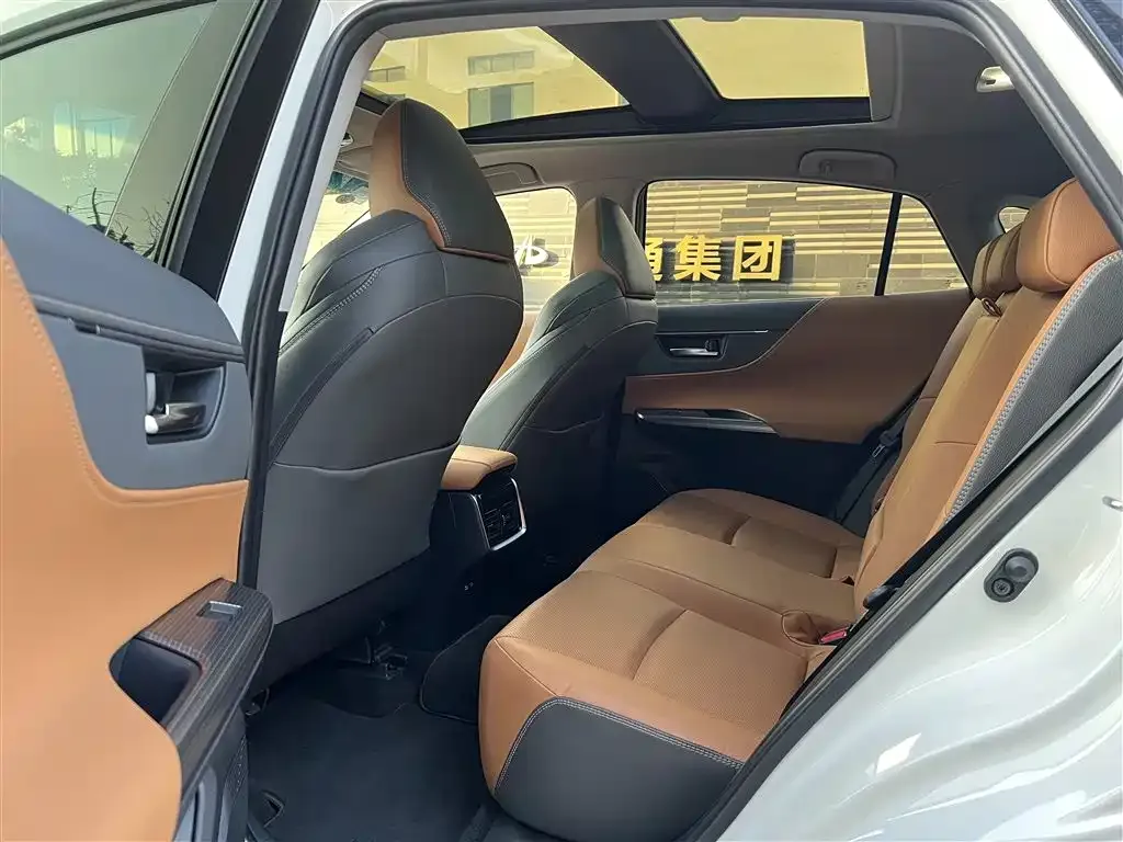 Toyota Venza 2022 из CN, фото 2