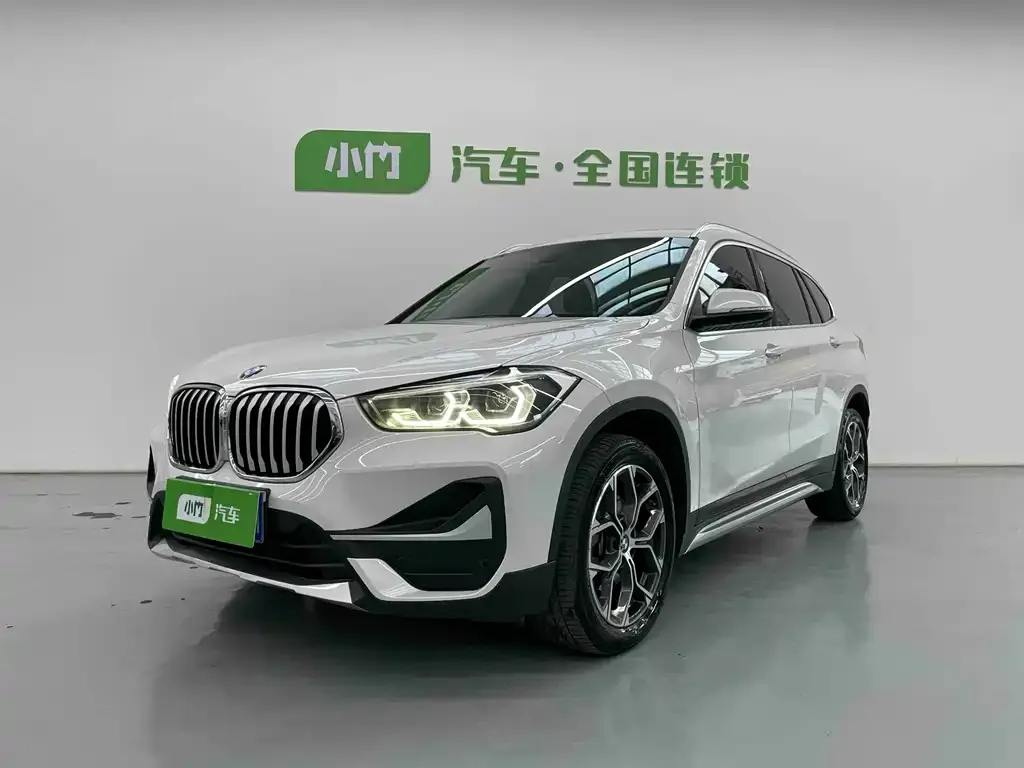 BMW X1 — фото 1