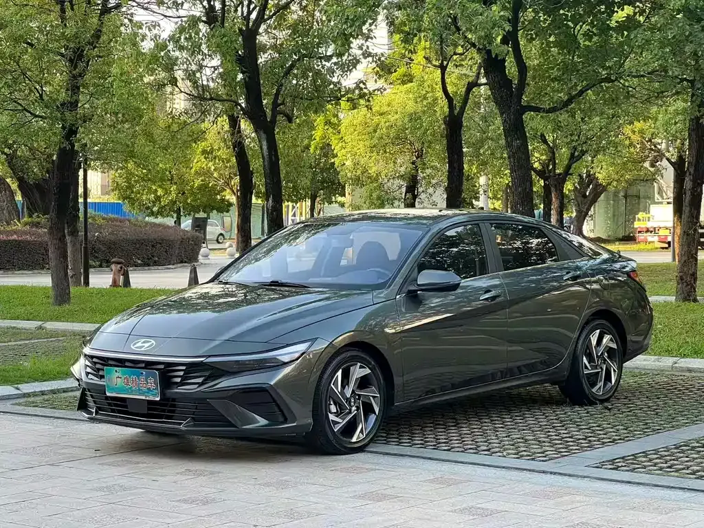 Hyundai Elantra 2024 из CN, фото 1