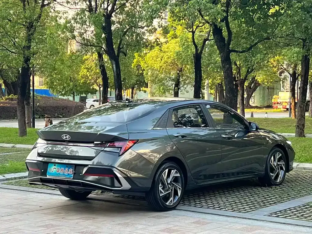 Hyundai Elantra 2024 из CN, фото 2