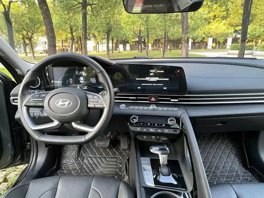 Hyundai Elantra 2024 из CN, фото 8