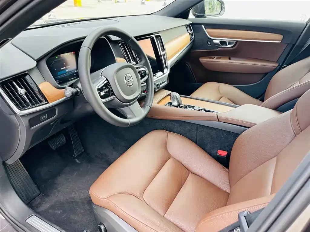 Volvo S90 — фото 2