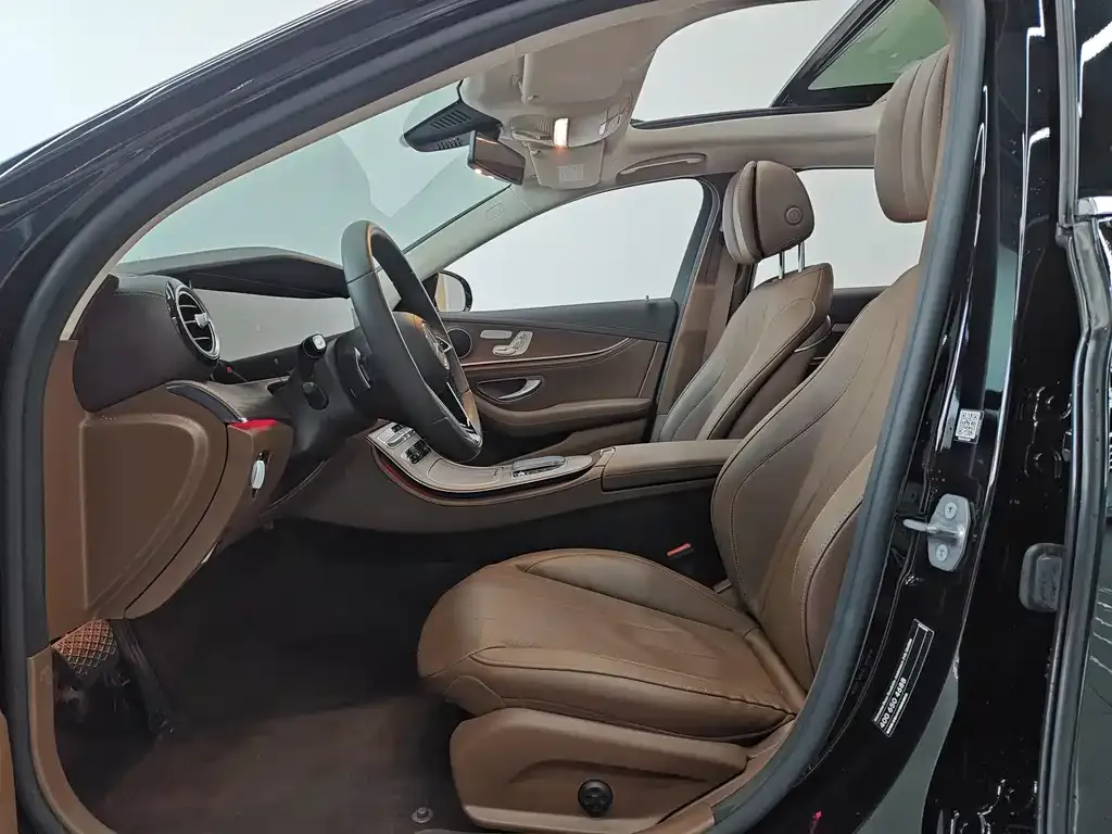 Mercedes-Benz E-Class 2023 из CN, фото 5