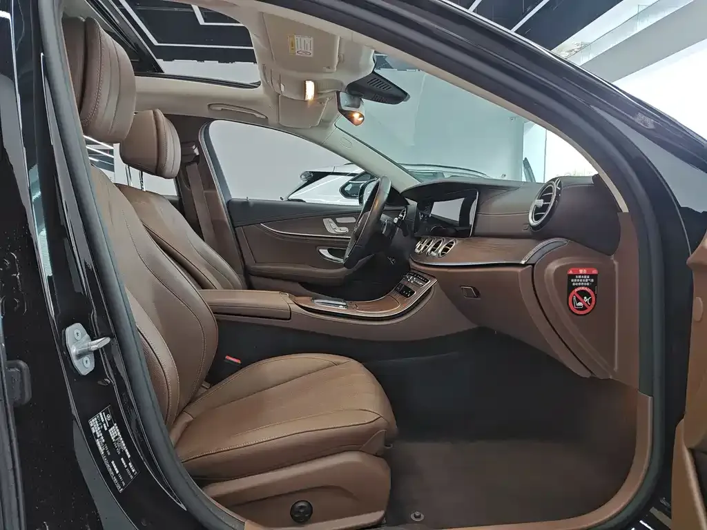Mercedes-Benz E-Class 2023 из CN, фото 7