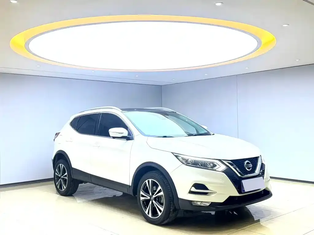 Nissan Qashqai 2021 из CN, фото 2