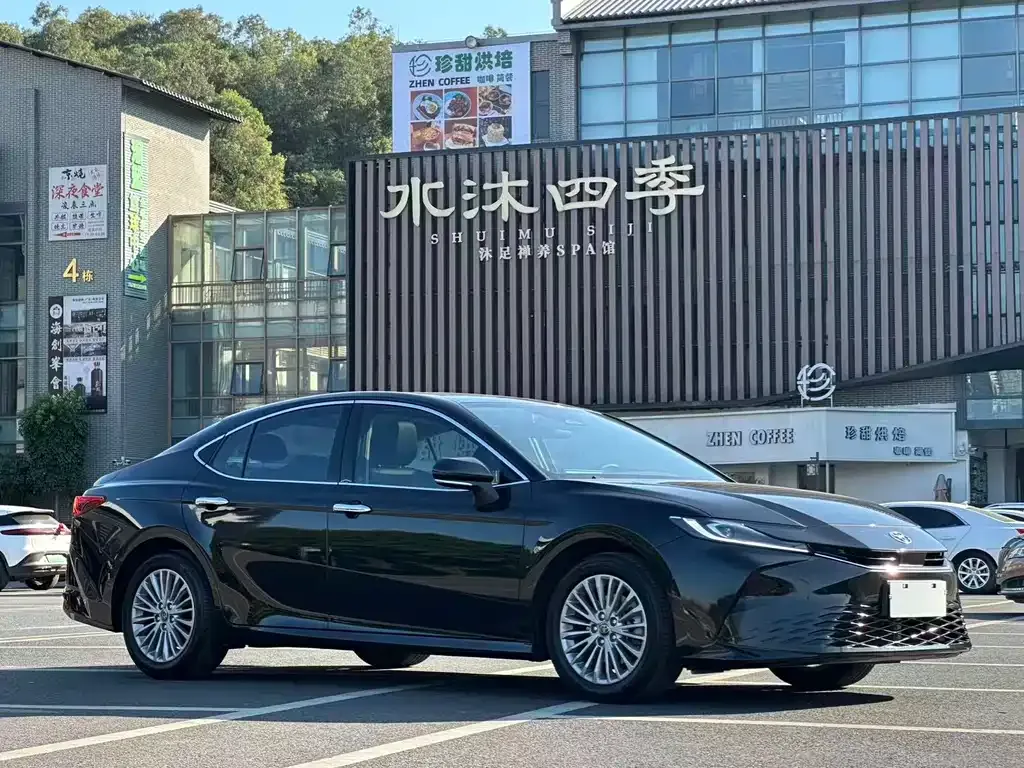Toyota Camry 2025 из CN, фото 3