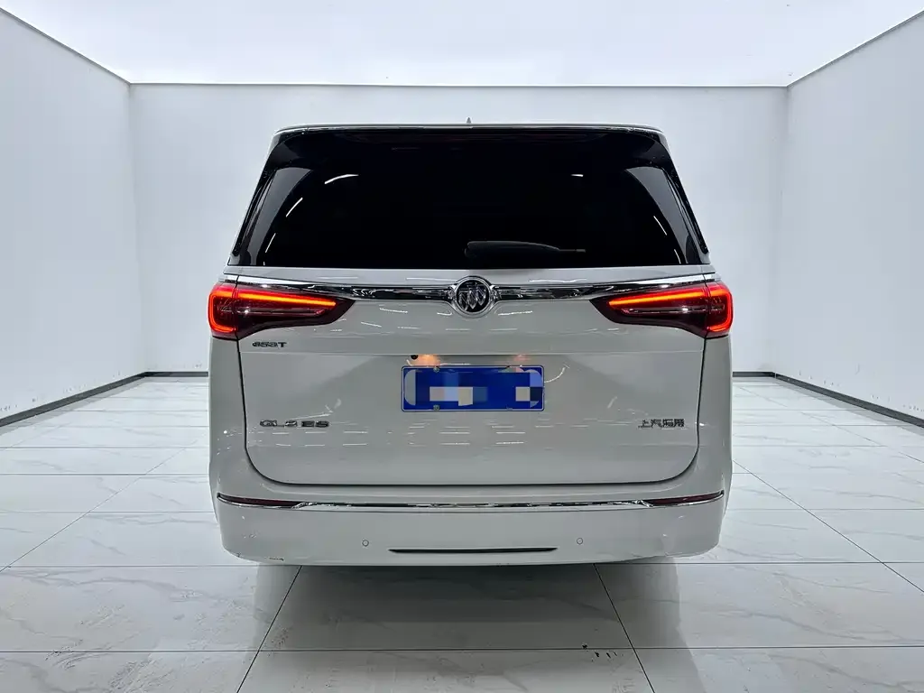 Buick GL8 2022 из CN, фото 2