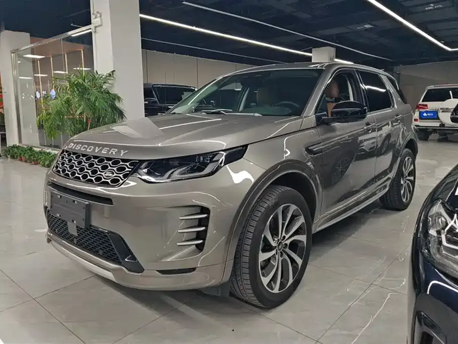 Land Rover Discovery Sport — фото 1