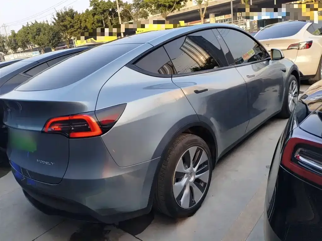 Tesla Model Y 2023 из CN, фото 9