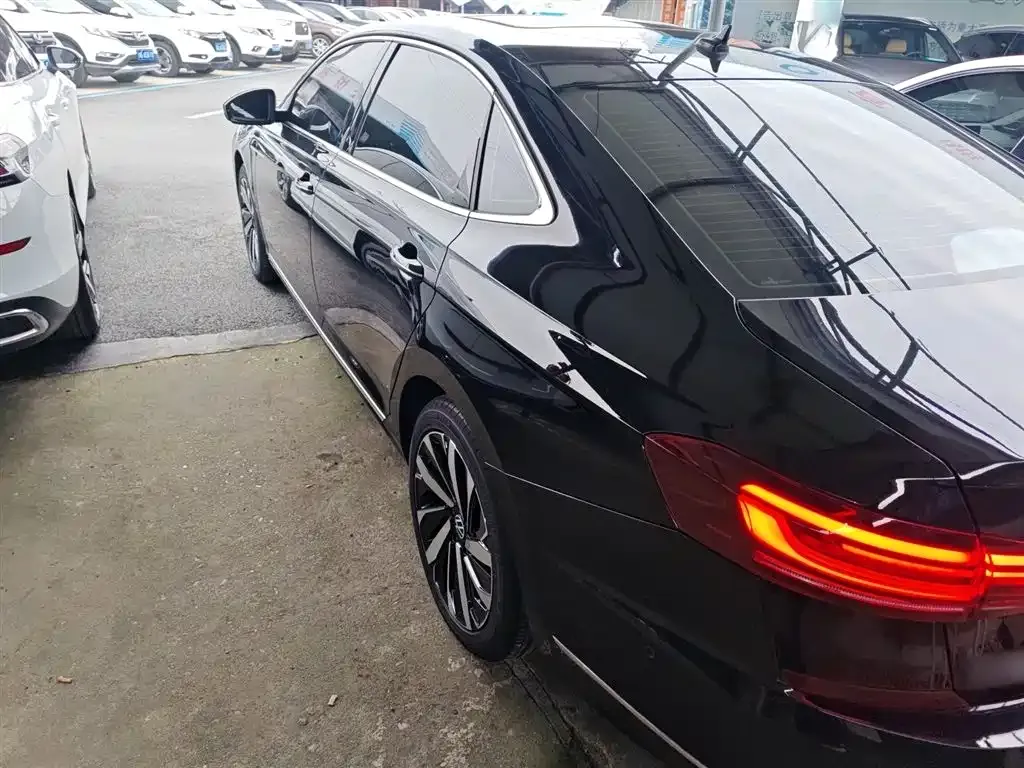 Volkswagen Passat 2024 из CN, фото 6