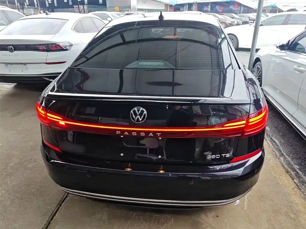 Volkswagen Passat 2024 из CN, фото 8