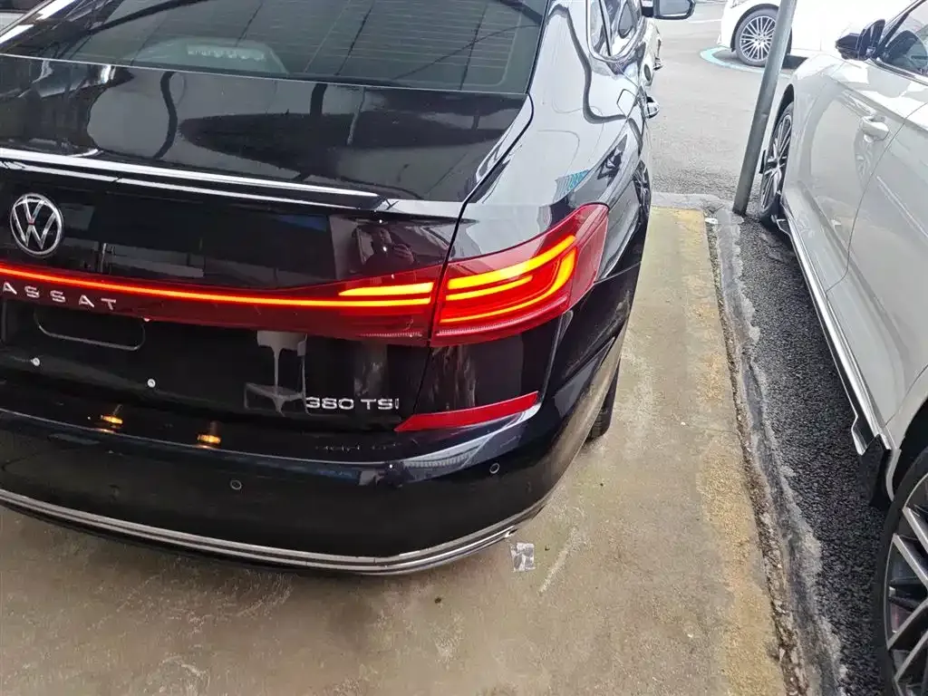 Volkswagen Passat 2024 из CN, фото 5