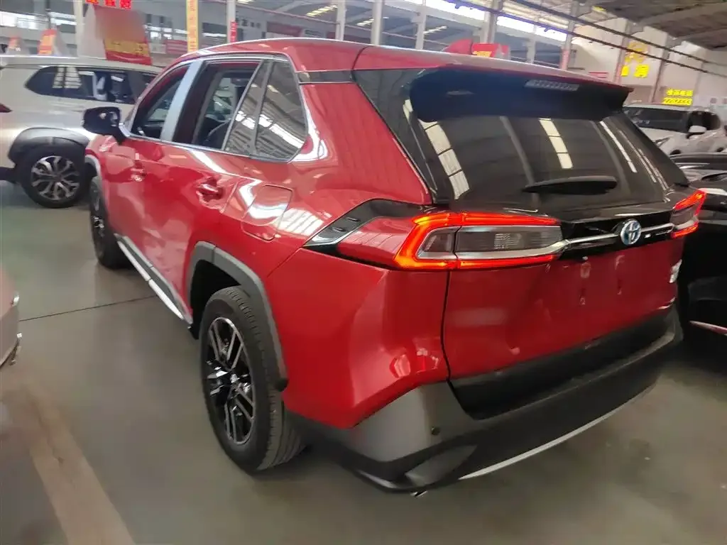 Toyota Wildlander New Energy 2021 из CN, фото 8