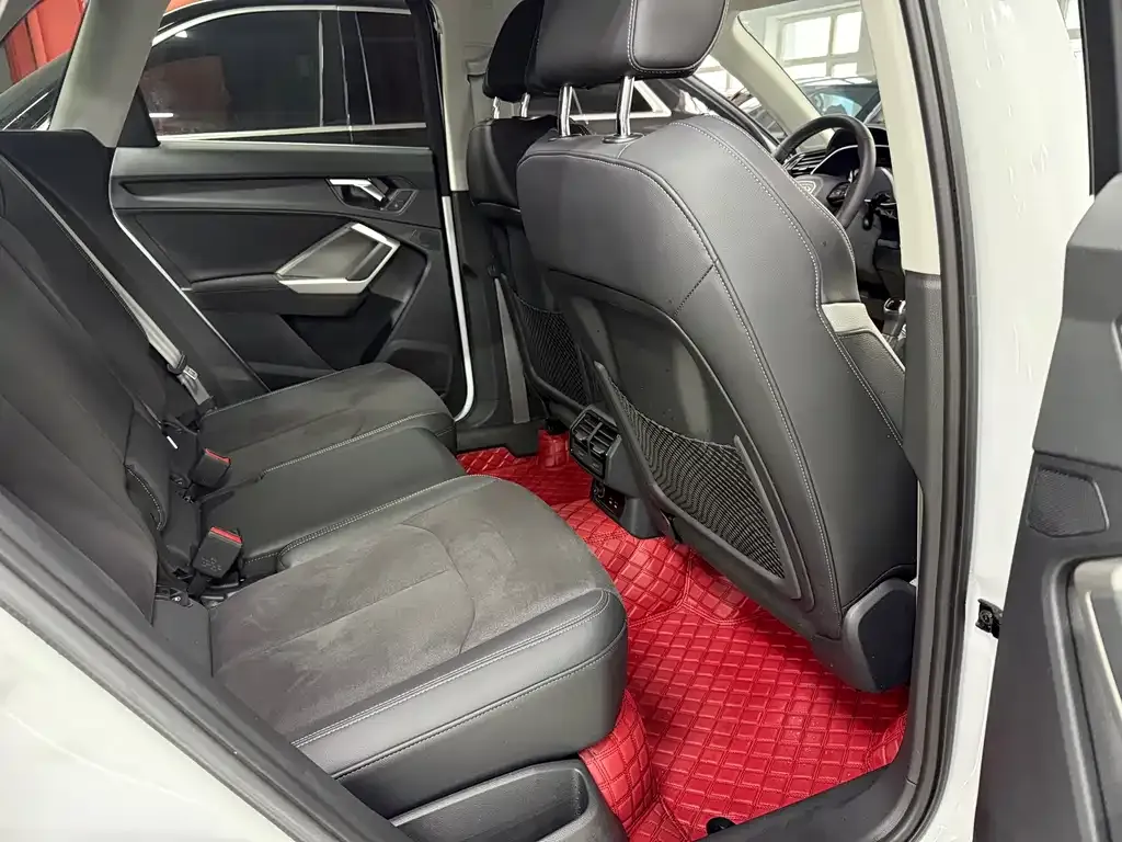 Audi Q3 2022 из CN, фото 6