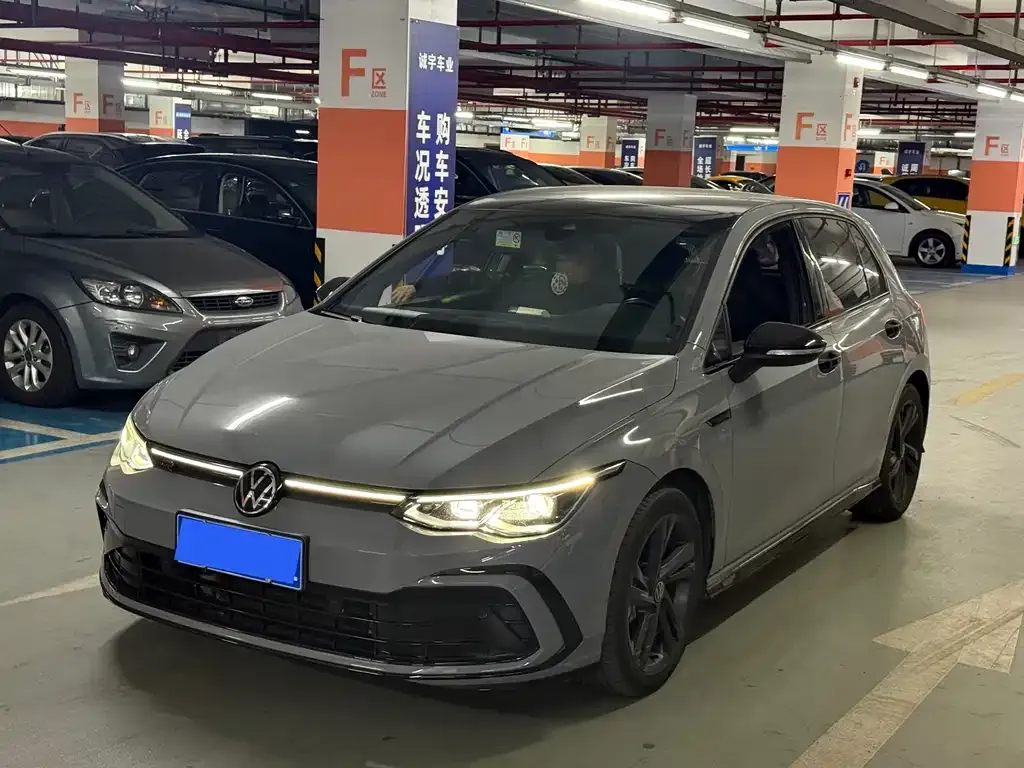 Volkswagen Golf 2022 из CN, фото 1