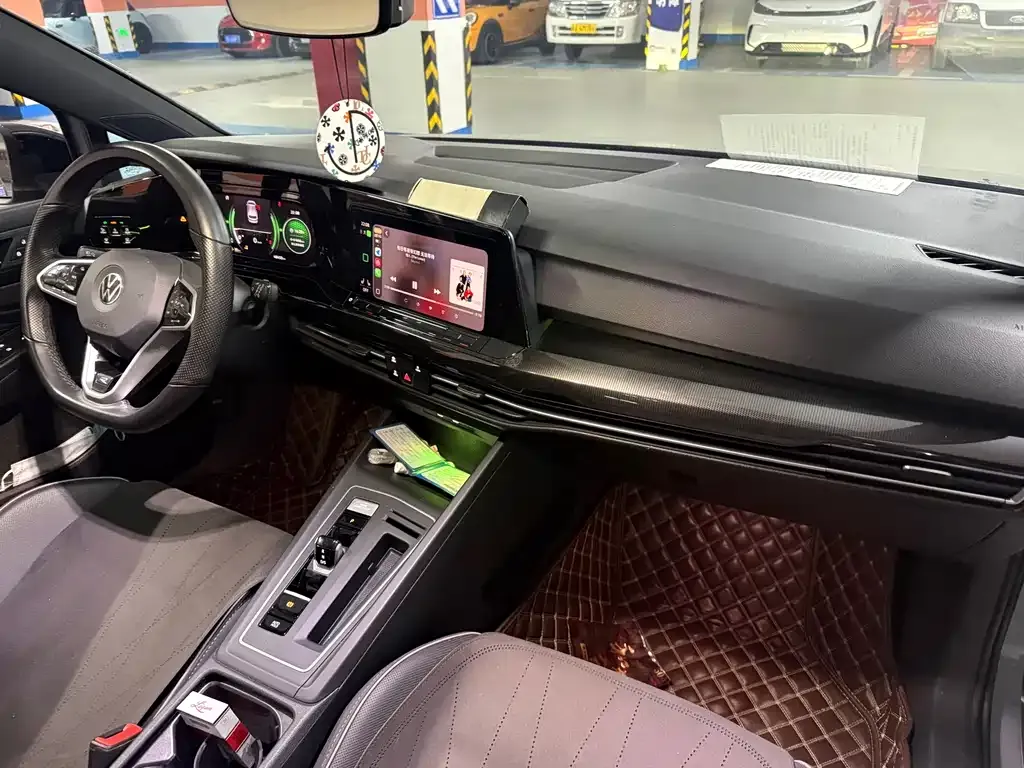 Volkswagen Golf 2022 из CN, фото 3