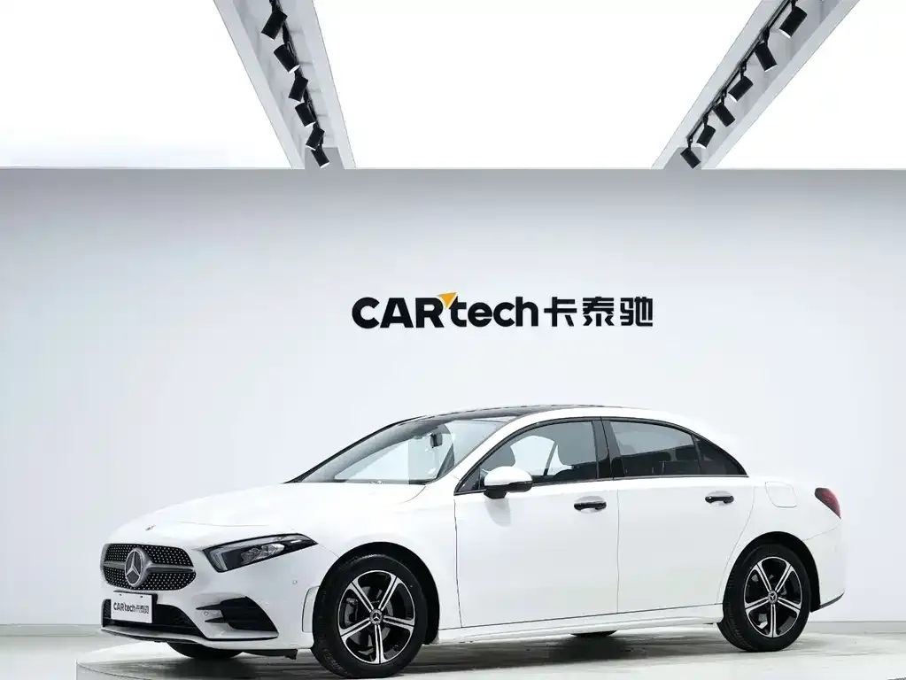 Mercedes-Benz A-Class — фото 1