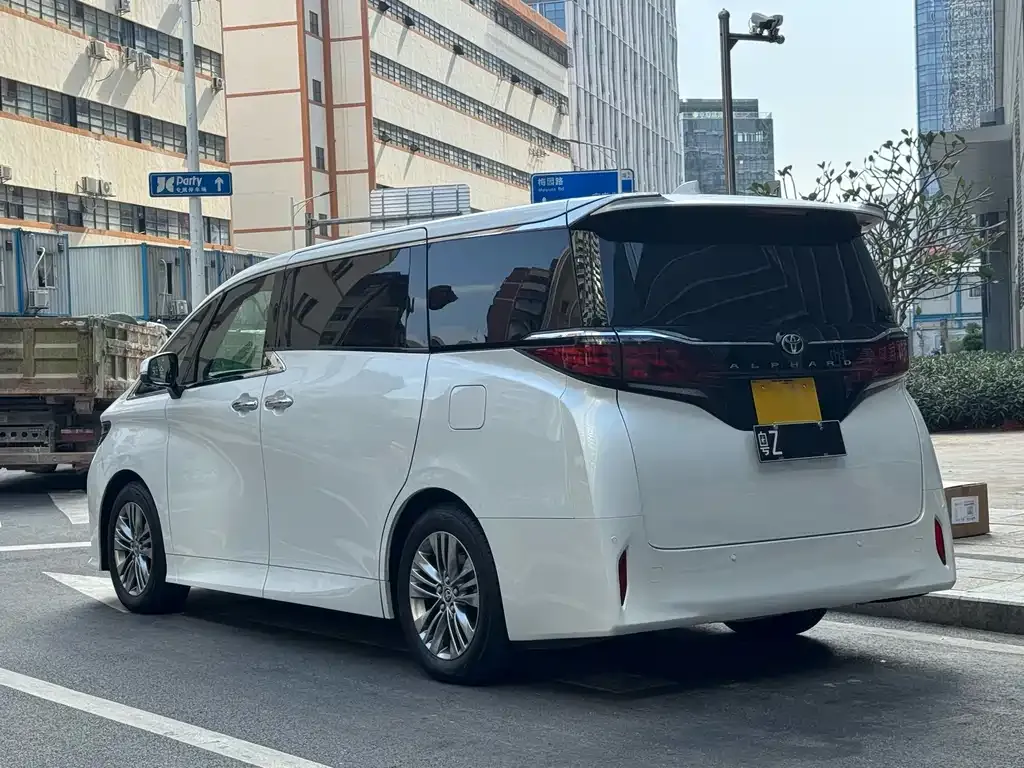 Toyota Alphard 2025 из CN, фото 10