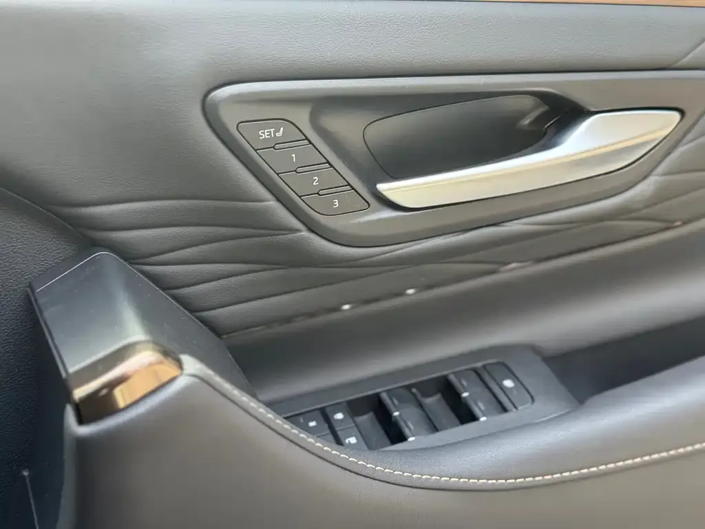 Toyota Alphard 2025 из CN, фото 6