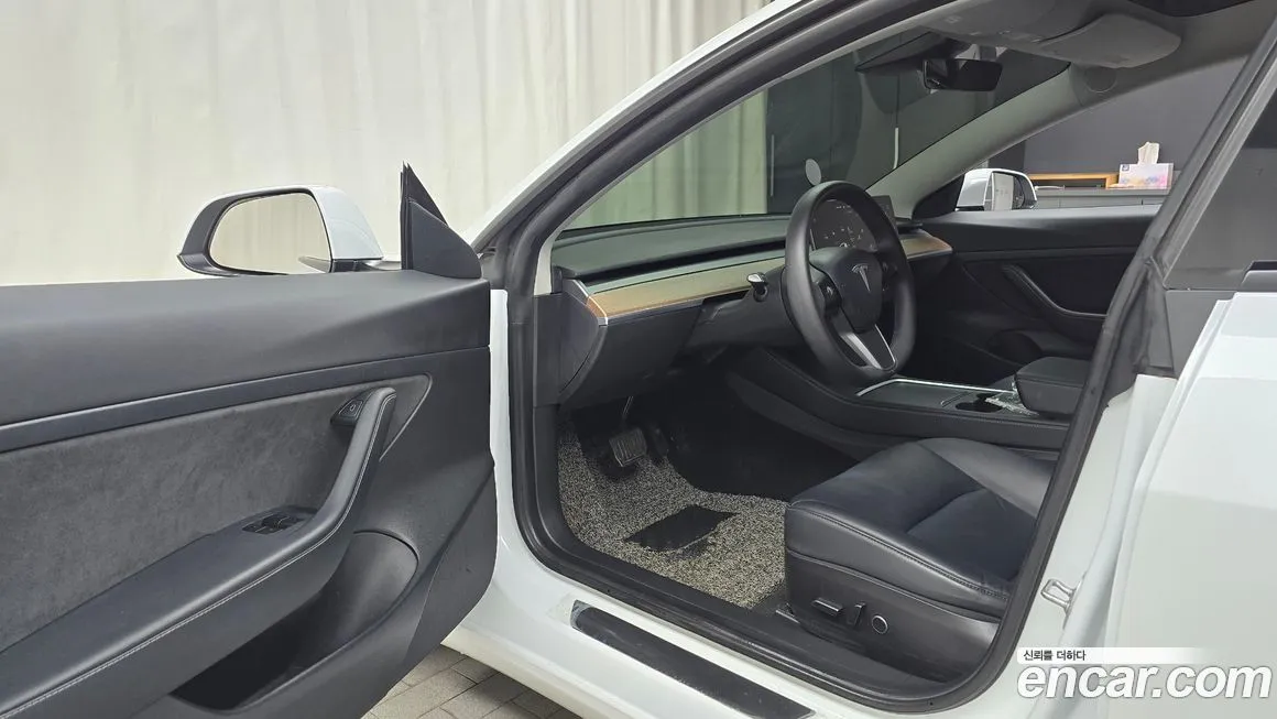 Tesla Model 3 2021 из KR, фото 8