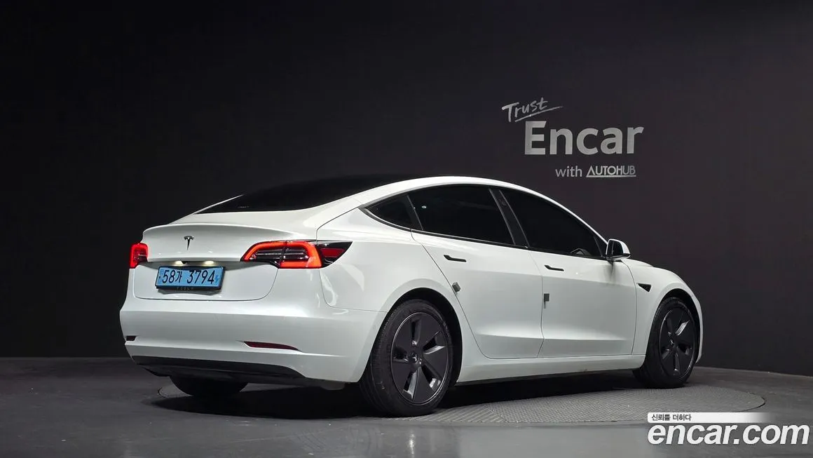 Tesla Model 3 2021 из KR, фото 2