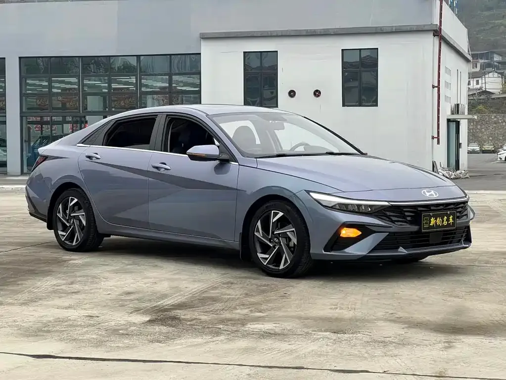 Hyundai Elantra 2024 из CN, фото 1