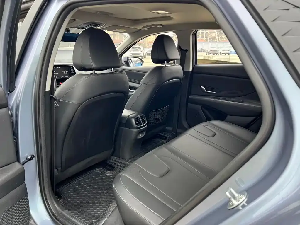 Hyundai Elantra 2024 из CN, фото 9