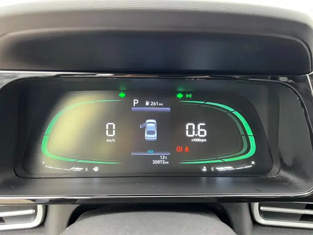 Hyundai Elantra 2024 из CN, фото 2