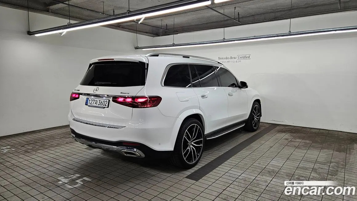 Mercedes-Benz GLS-Class — фото 8