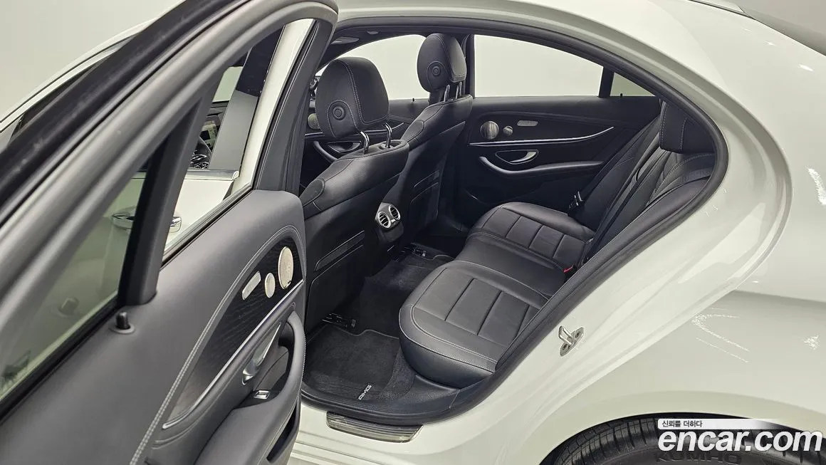 Mercedes-Benz E-Class 2022 из KR, фото 8