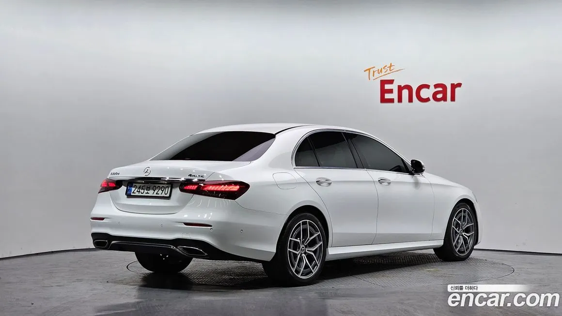 Mercedes-Benz E-Class 2022 из KR, фото 2
