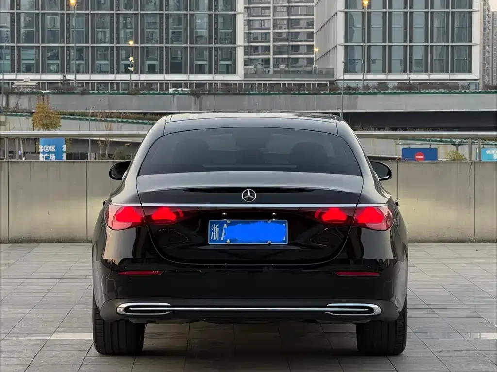 Mercedes-Benz E-Class 2025 из CN, фото 9