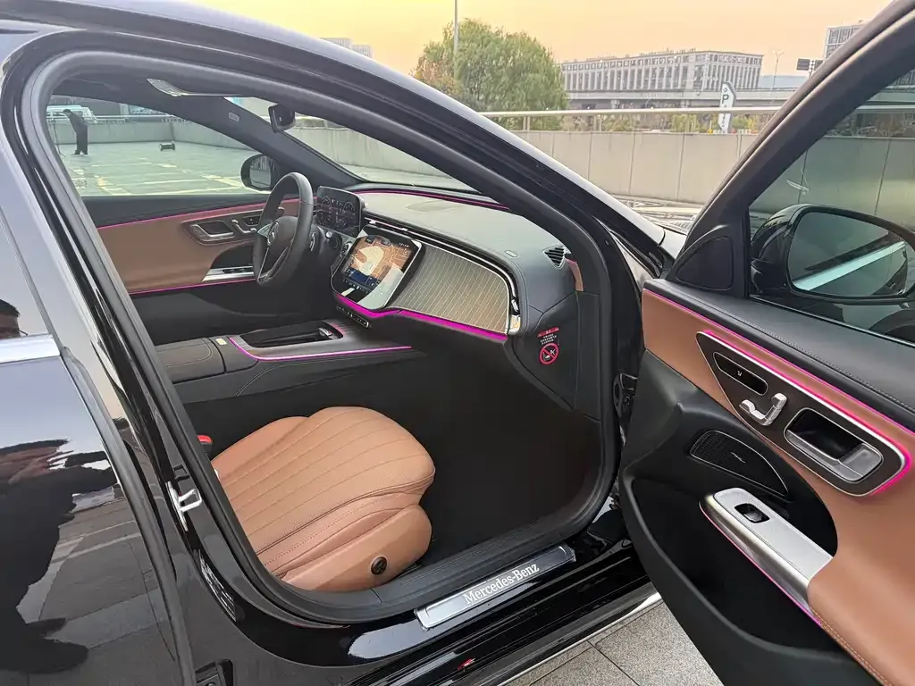 Mercedes-Benz E-Class 2025 из CN, фото 4