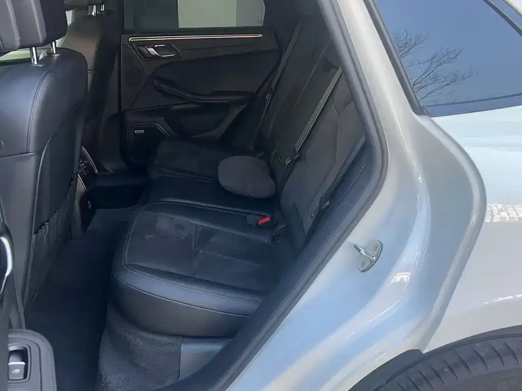 Porsche Macan 2021 из CN, фото 3