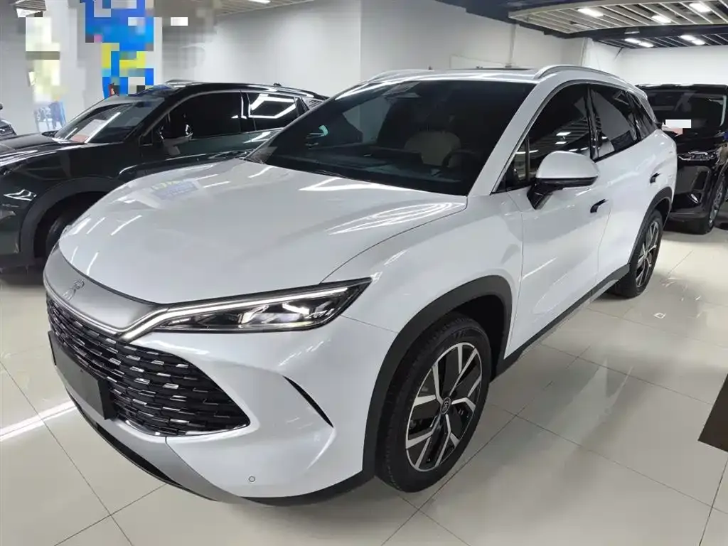 BYD L DM-i — фото 3