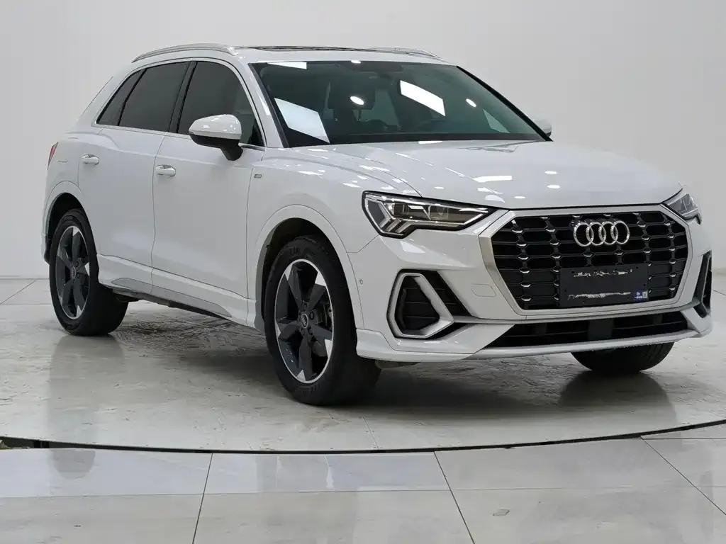 Audi Q3 2021 из CN, фото 1