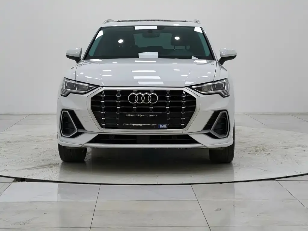 Audi Q3 2021 из CN, фото 3