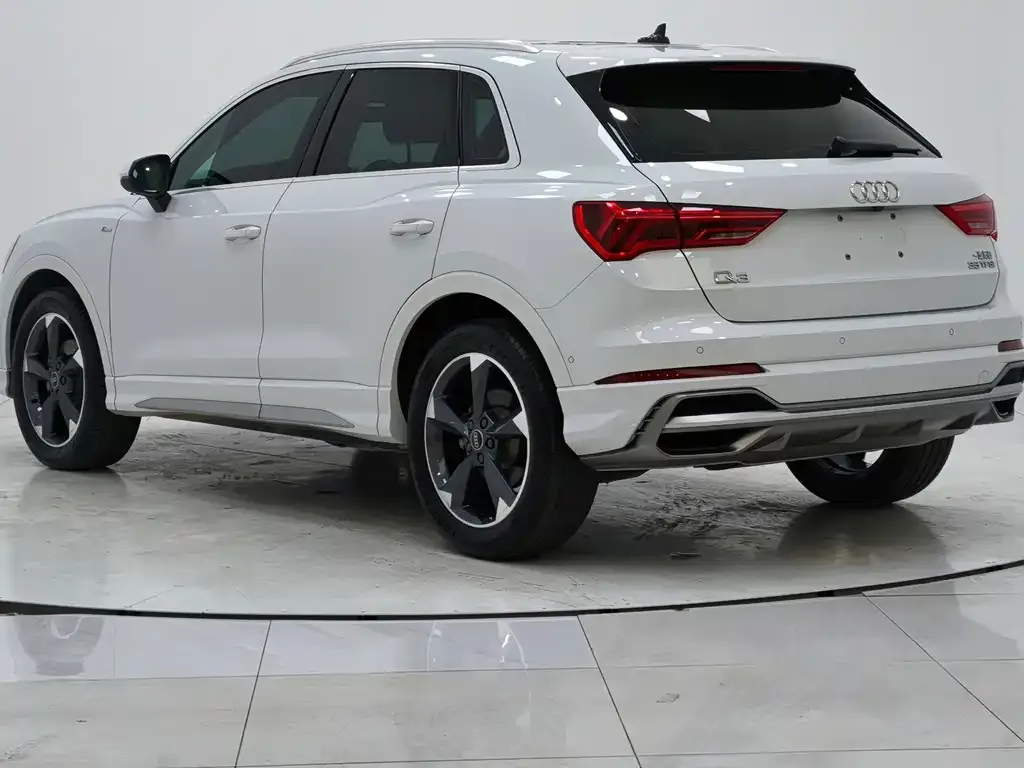 Audi Q3 2021 из CN, фото 6