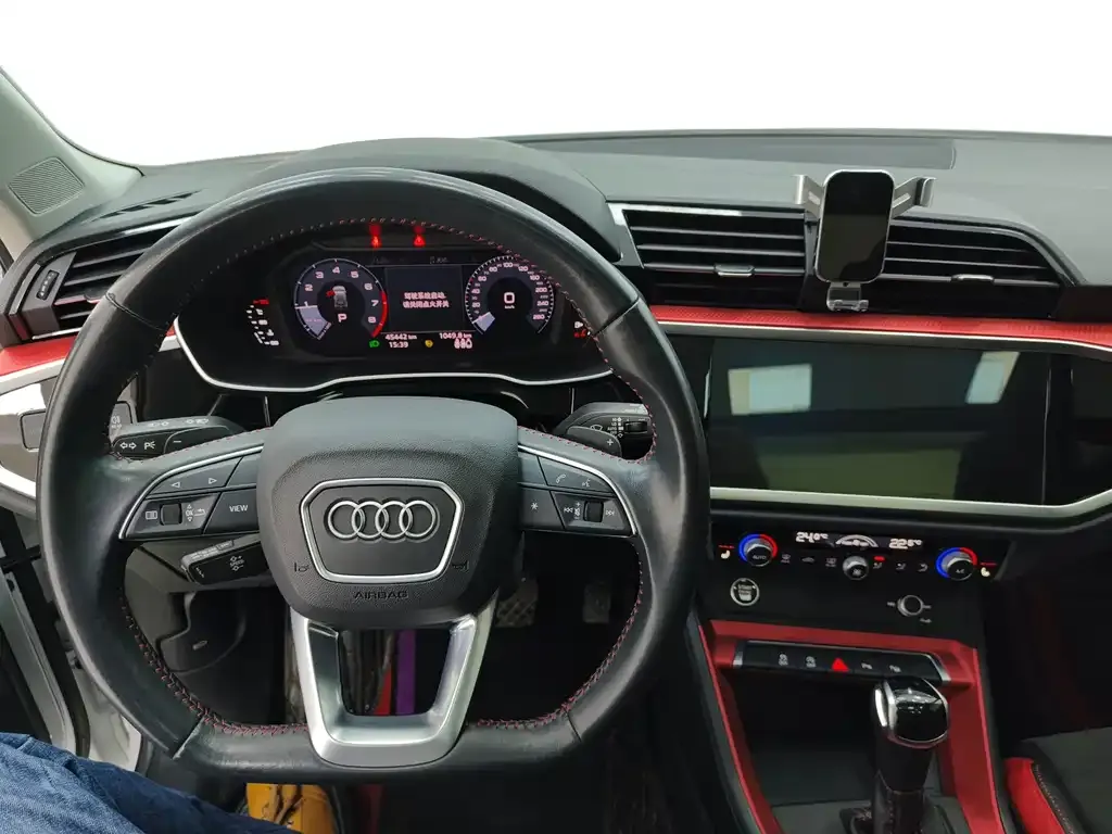 Audi Q3 2021 из CN, фото 9